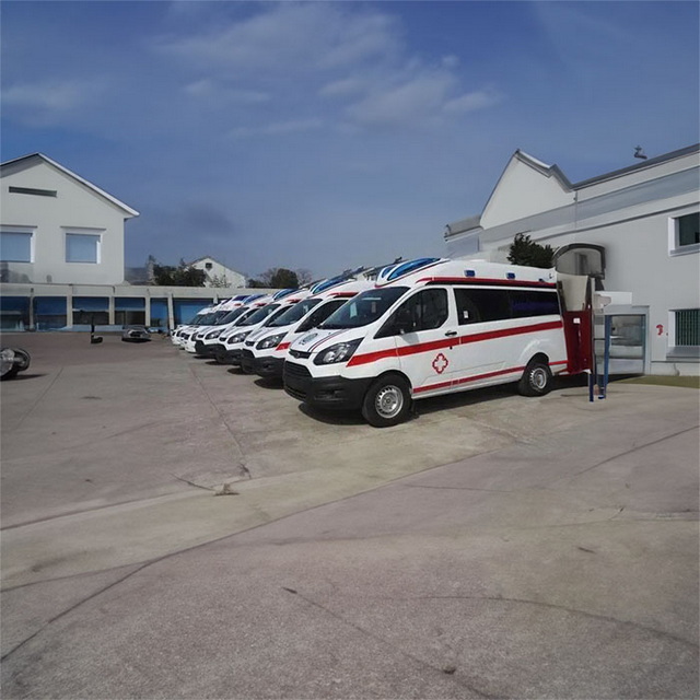 呼和浩特私人救护车租赁收费