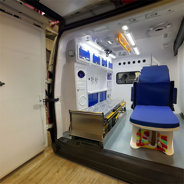 呼和浩特私人救护车租赁多少钱