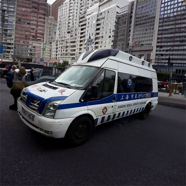 呼和浩特私人救护车租赁电话