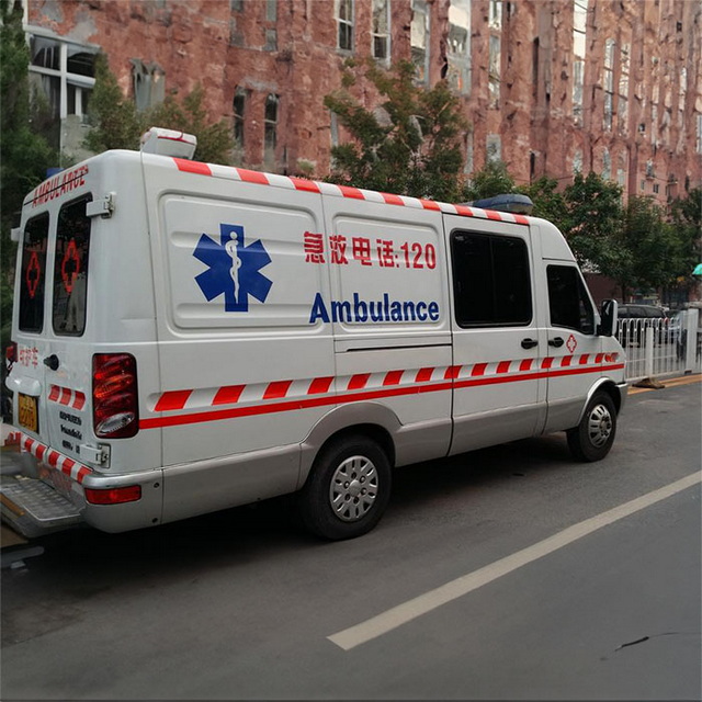 呼和浩特私人救护车租赁多少钱