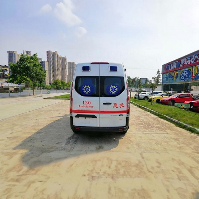 呼和浩特私人救护车出租费用