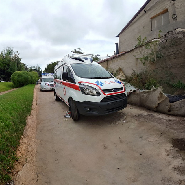 呼和浩特私人救护车租赁费用