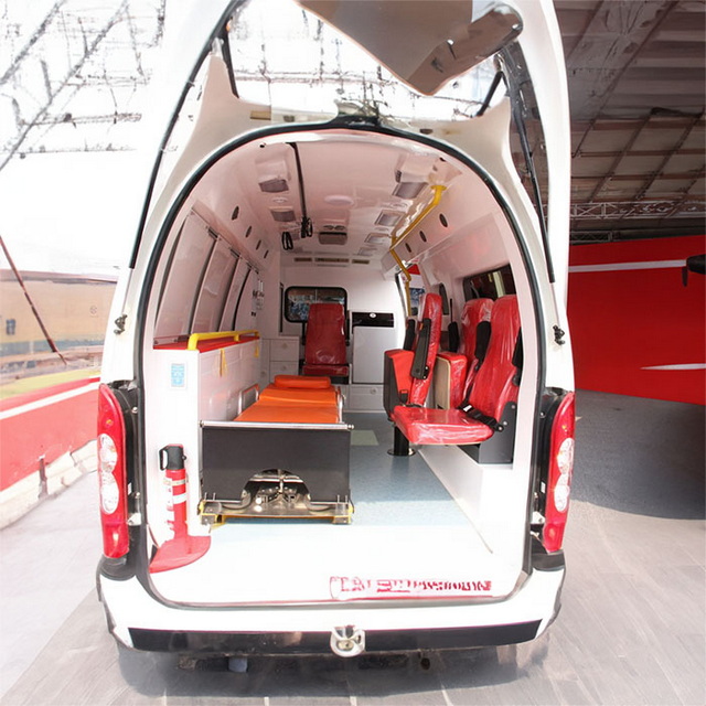 呼和浩特租赁私人救护车联系电话