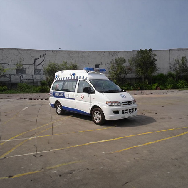 呼和浩特私人救护车租车联系电话