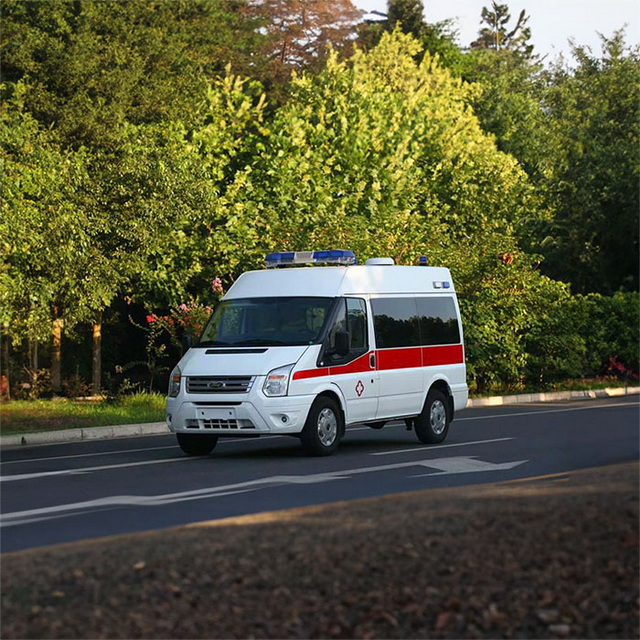 呼和浩特私人救护车租赁费用