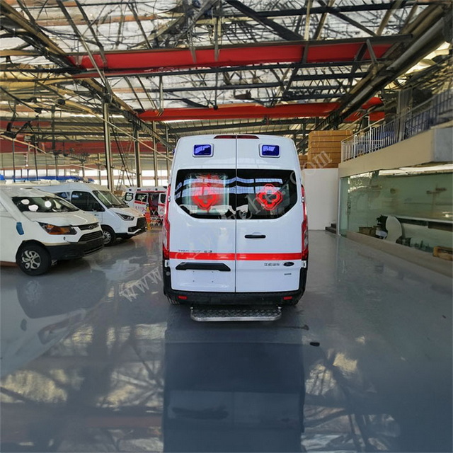 呼和浩特私人救护车租车联系方式