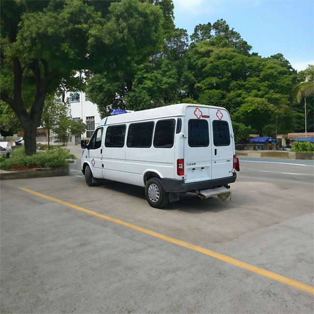 呼和浩特私人救护车租赁收费