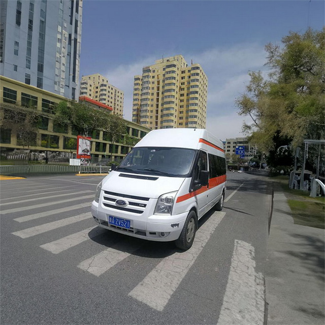 呼和浩特私人救护车租赁收费