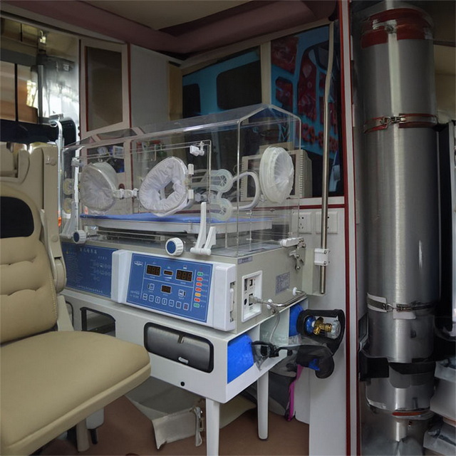 呼和浩特私人救护车租赁电话