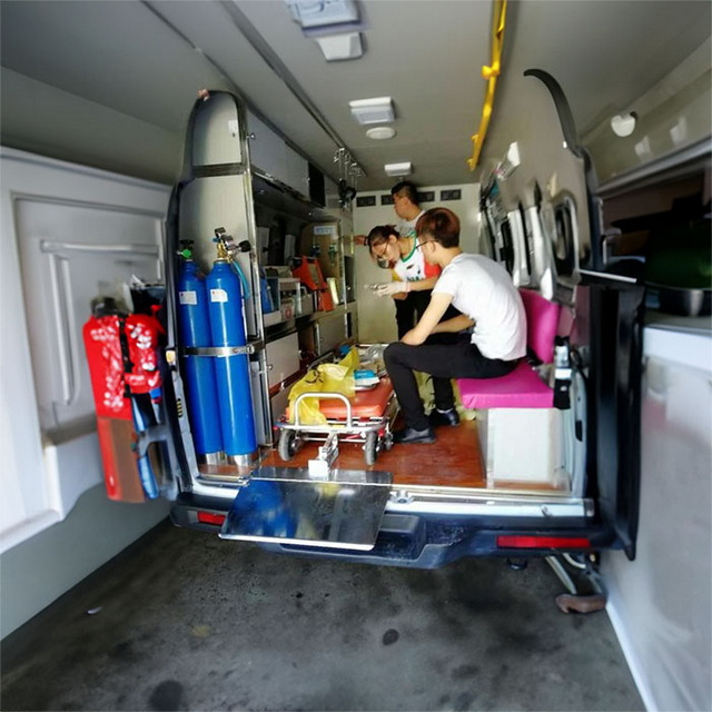 呼和浩特救护车租赁联系电话