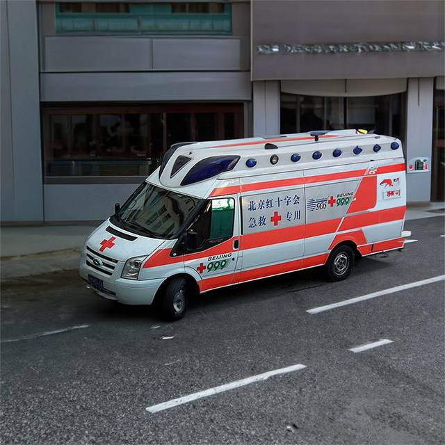 呼和浩特私人救护车租车多少钱