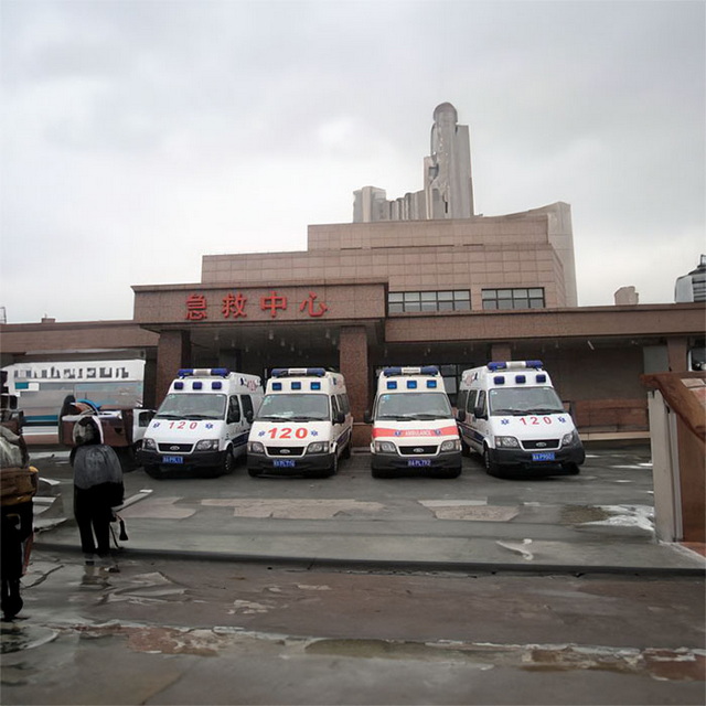 呼和浩特救护车租赁收费