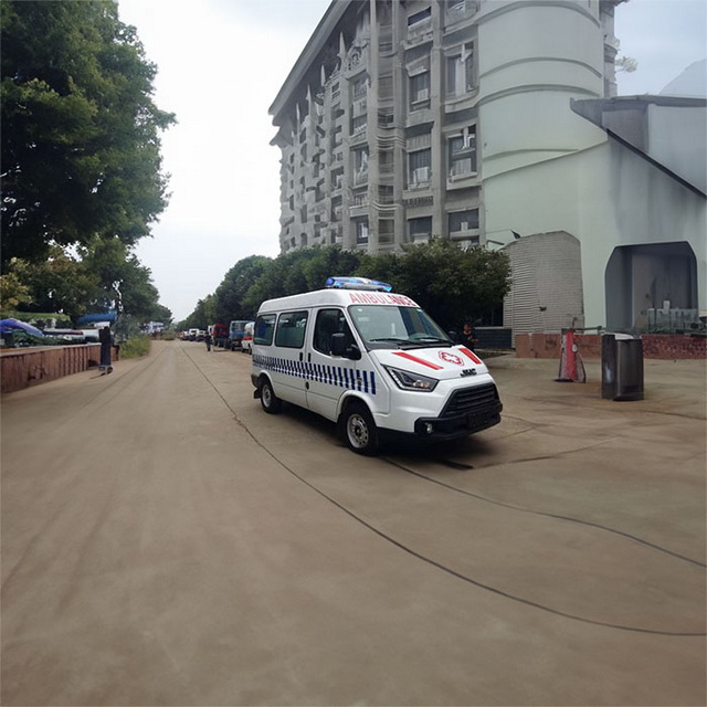 呼和浩特私人救护车租车收费