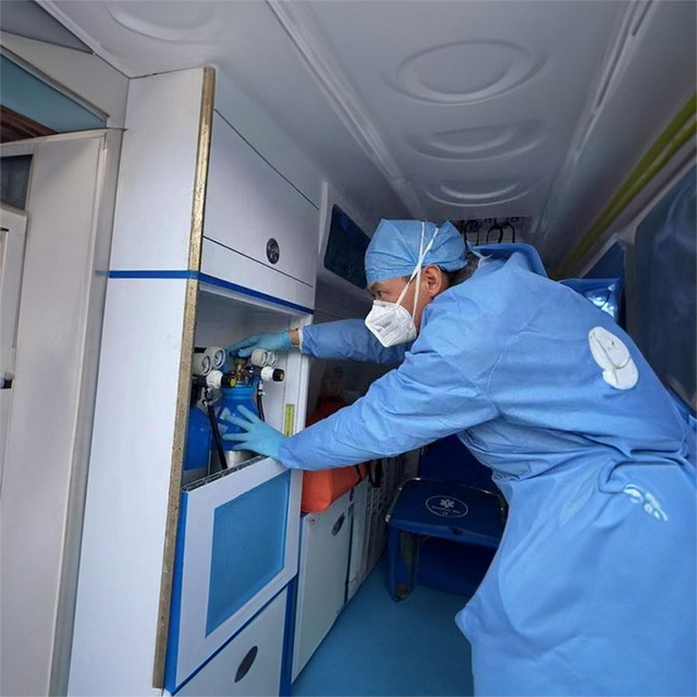 呼和浩特私人救护车租车联系电话