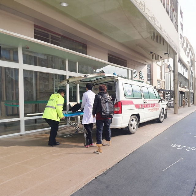 呼和浩特出租急救车联系电话