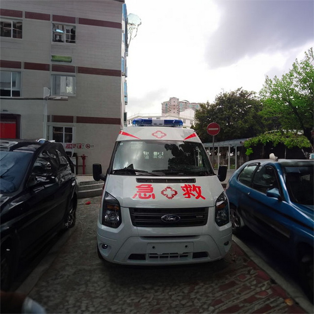 呼和浩特急救车租车收费