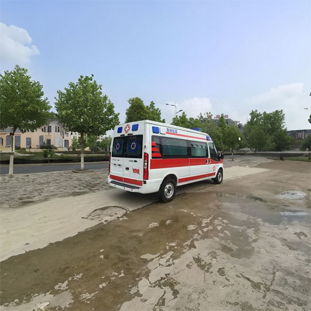呼和浩特私人救护车出租联系电话