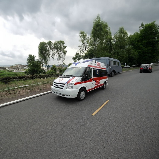 呼和浩特私人救护车租赁费用