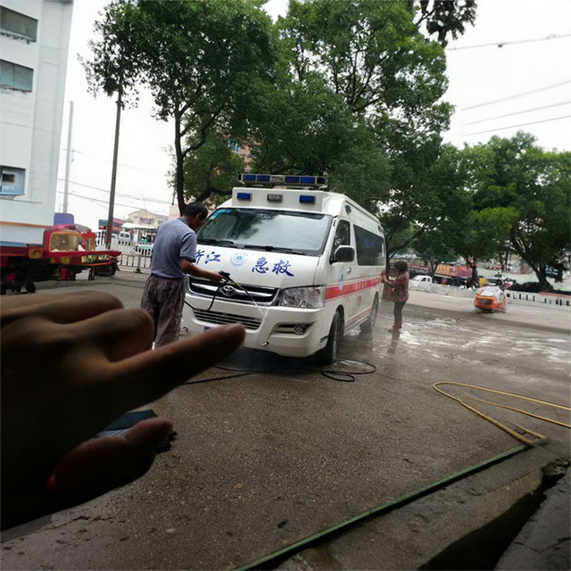 呼和浩特救护车租赁电话