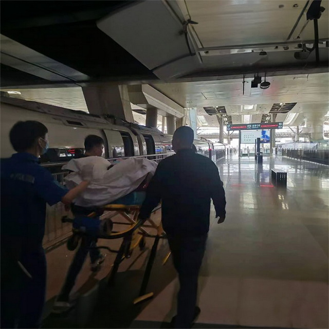 呼和浩特私人救护车出租多少钱