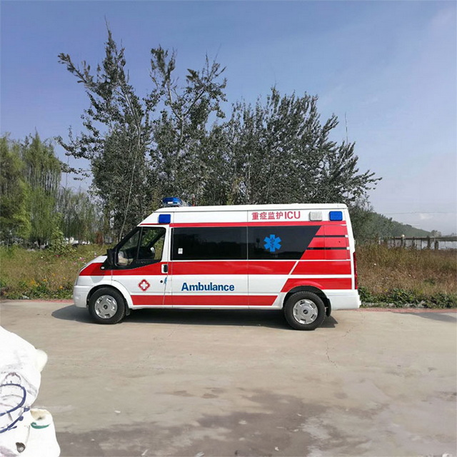 呼和浩特私人救护车租赁收费