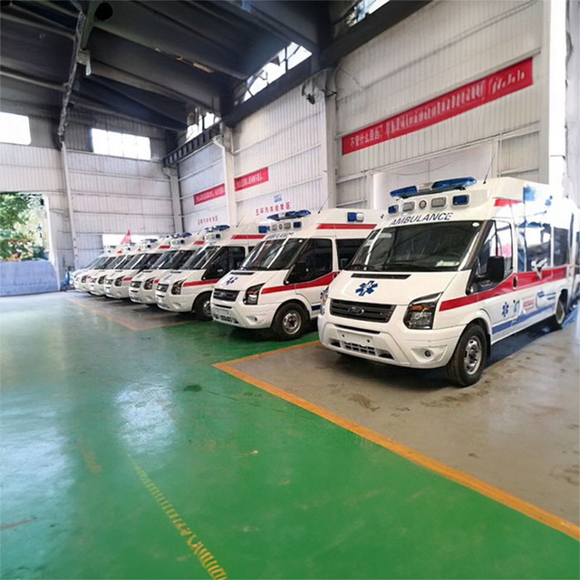呼和浩特私人救护车租赁收费